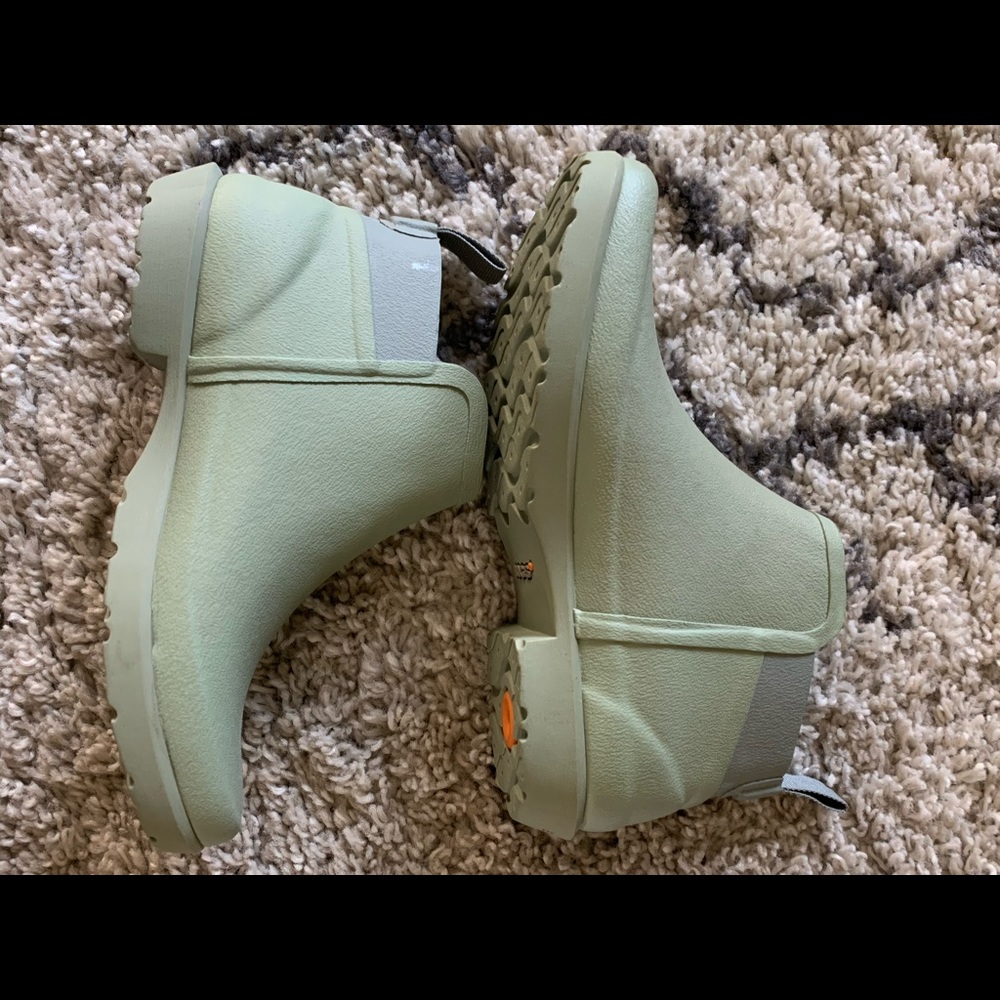Rain boots